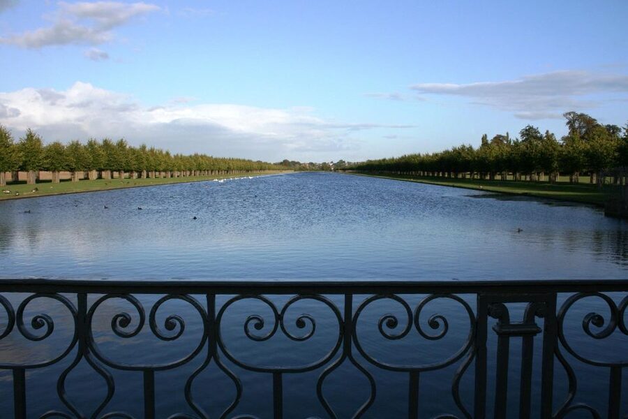 Hampton Court Palace Private tour With Fast Track Entry - Who will enjoy this private Hampton Court visit?