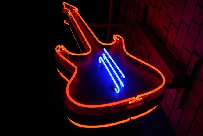 Hard Rock Cafe London Old Park Lane with Set Menu for Lunch or Dinner - Key points at a glance