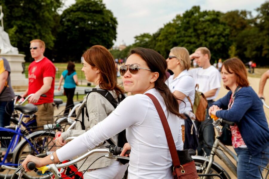 Highlights of Royal London Bike Tour (3 Hours) - Starting at Waterloo and crossing into central London
