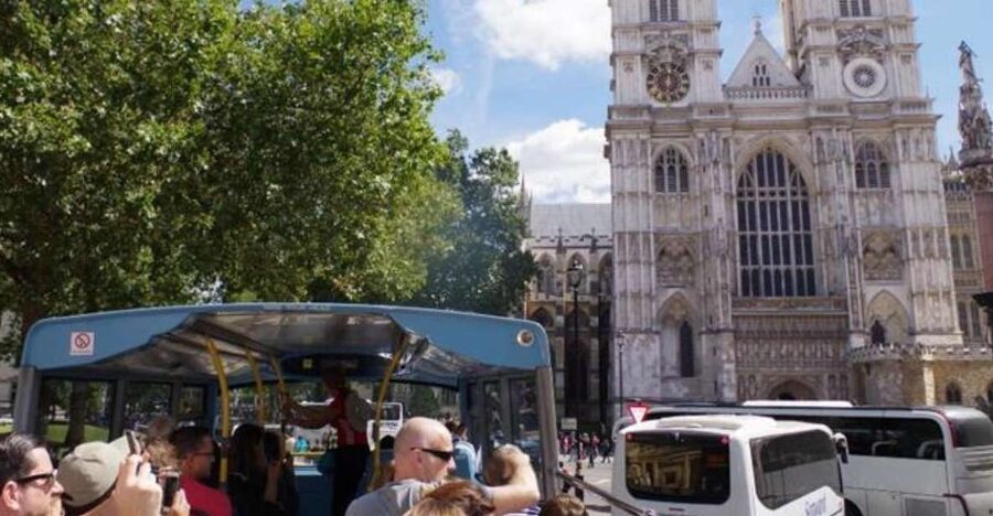 Hop-on Hop-off London Bus Tour & Westminster Abbey - Should you book this London experience?