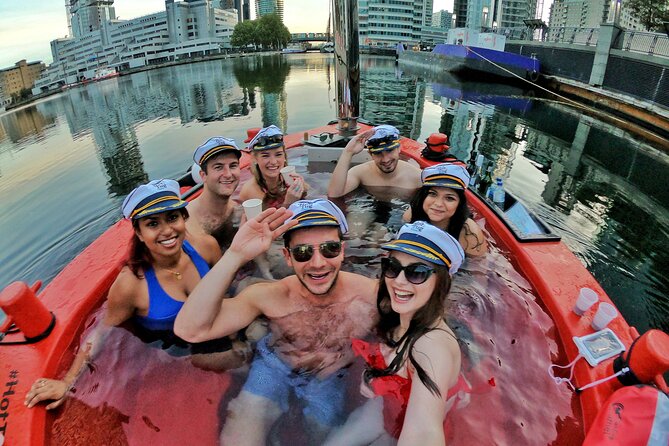 Hot Tub Boat Tour in London - London's most unique tour - Canary Wharf from water level