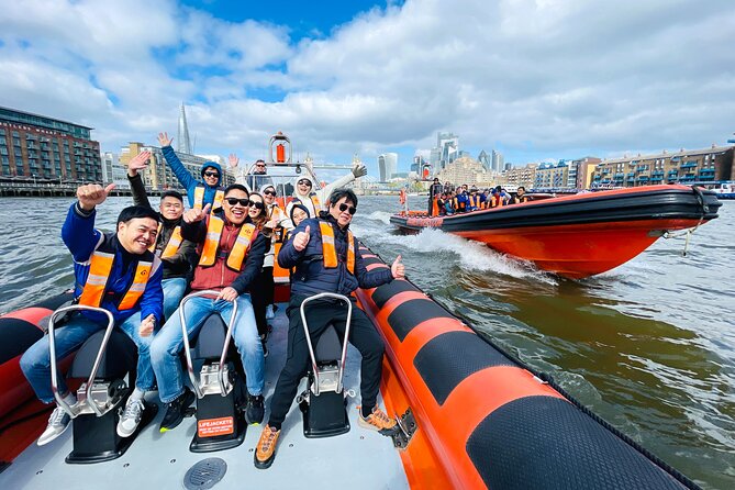 Iconic Sights of London: High-Speed Boat Trip - Canary Wharf at speed