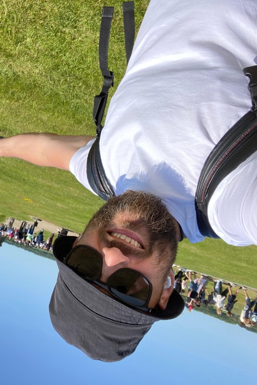 Individual trip to Stonehenge including pickup and drop off - A private road trip to one of Britain’s great puzzles
