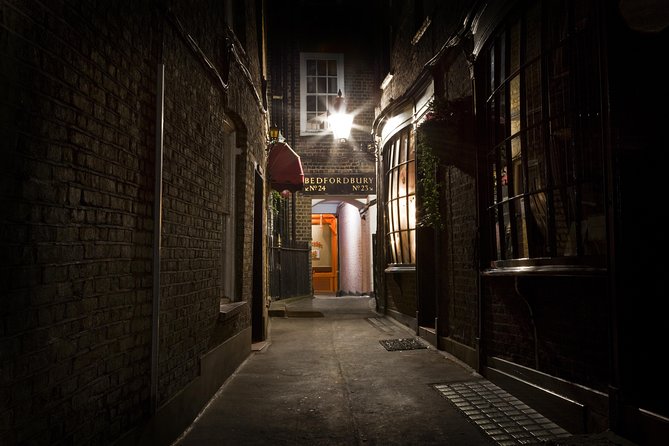 Jack the Ripper Tour with 'Ripper-Vision' in London- Afternoon - What the Whitechapel walk is really about