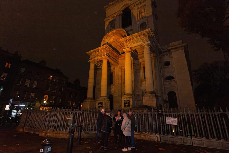 Jack the Ripper Walking Tour: Murder, Mystery, & the Women - Matt and the Guide’s Role