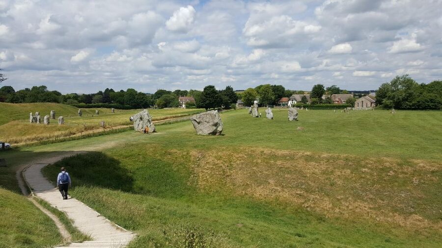 King Arthur Tour: Stonehenge, Glastonbury and Avebury - A full day chasing Arthur from London