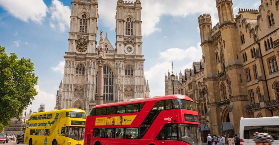 Layover London Private Tour from Heathrow Airport - Heathrow pickup and the first ride into London