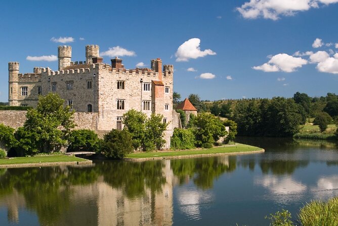 Leeds Castle, Cliffs of Dover and Canterbury Day Trip from London with Guided Cathedral Tour - Canterbury Cathedral and the Becket story