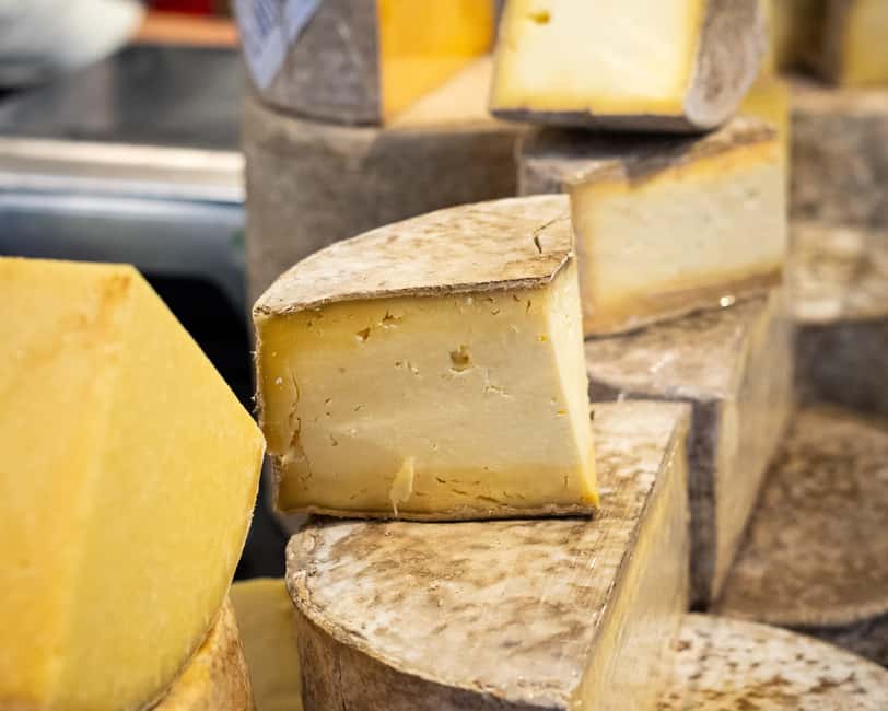 Local Foodie Adventure in London: 10+dishes, drinks and more - British wine, cider, and the first substantial restaurant stop
