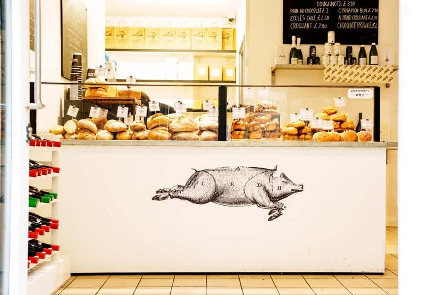 Local Foodie Adventure in London: 10+dishes, drinks and more - What the guides add to the experience