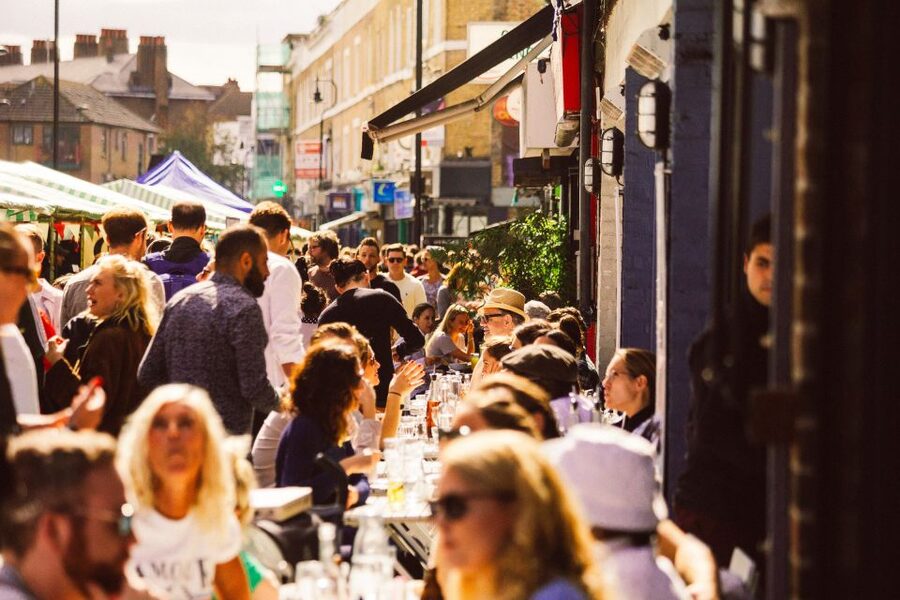 London: 2.5-Hour Off the Beaten Track Private City Tour - Local stories make the walk worth the price