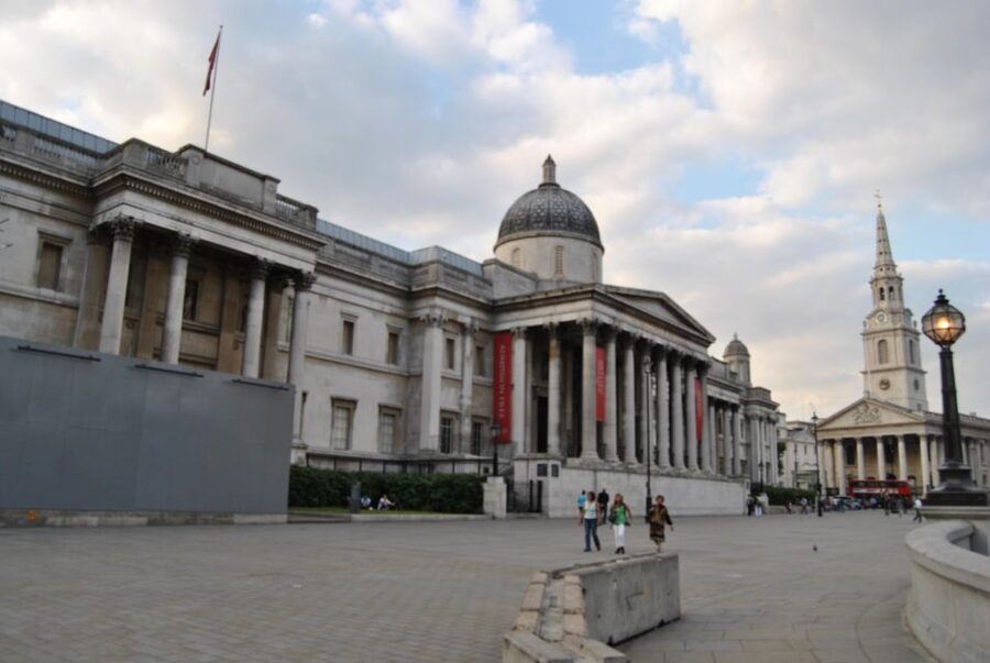 London: 3-Hours Private Walking Tour - Starting beside the Thames at Westminster Station