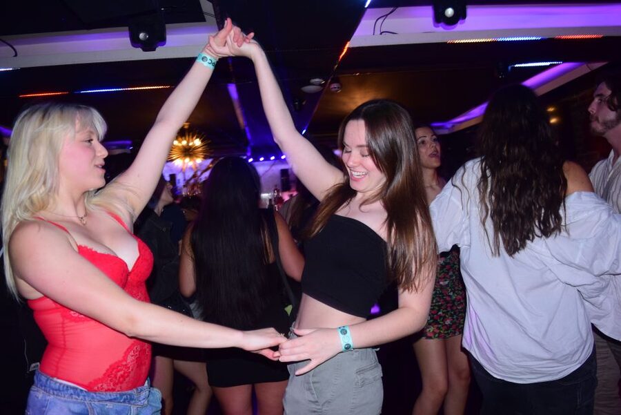 London: 4 Soho Nightclubs Crawl - How reliable is the advertised nightclub format?