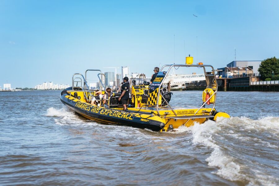 London: 45-Minute Speedboat Sightseeing Tour - Why this Thames ride feels different from a normal cruise