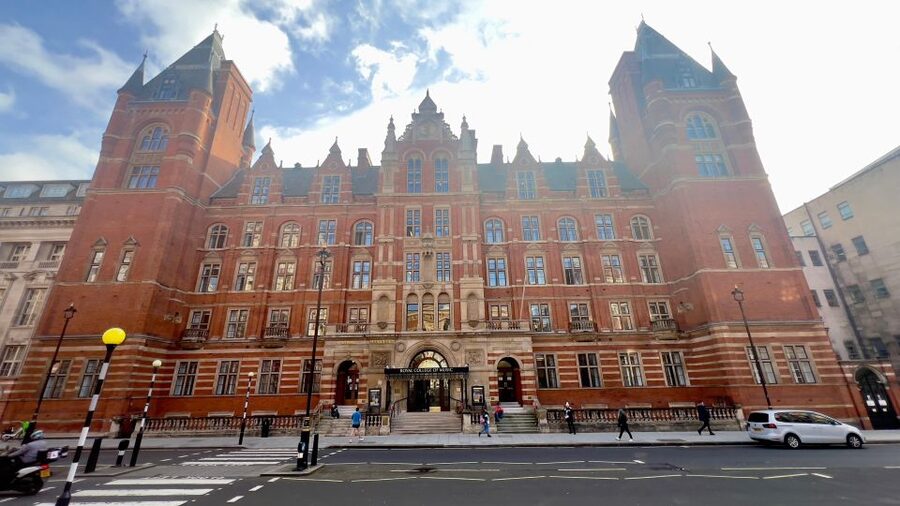 London: 5-Hour Private Tour with Pickup - Covent Garden and Trafalgar Square