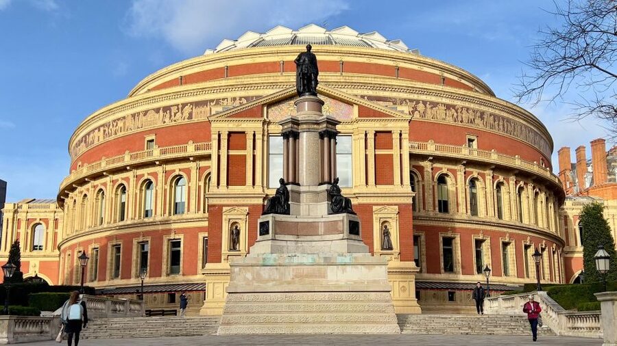 London: 5-Hour Private Tour with Pickup - Harrods and Royal Albert Hall