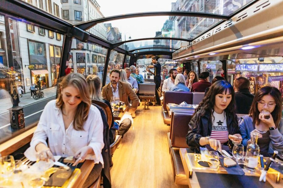 London: 6-Course Gourmet Dinner on a Luxury Coach - Six courses, fresh from the onboard kitchen