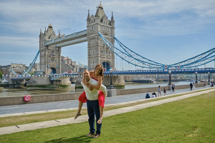 London 60min PRIVATE Personal Vacation & Travel Photographer - Why a private photo session works well in London