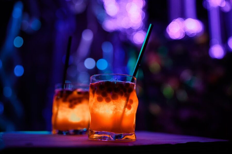 London: Avora New World Cocktail Experience with 3 Cocktails - How the acting changes the night