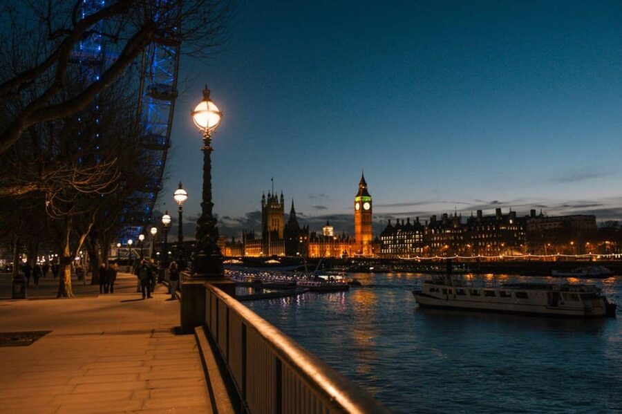 London: Big Bus Panoramic Evening Tour by Open-Top Bus - Who will enjoy this two-hour circuit most