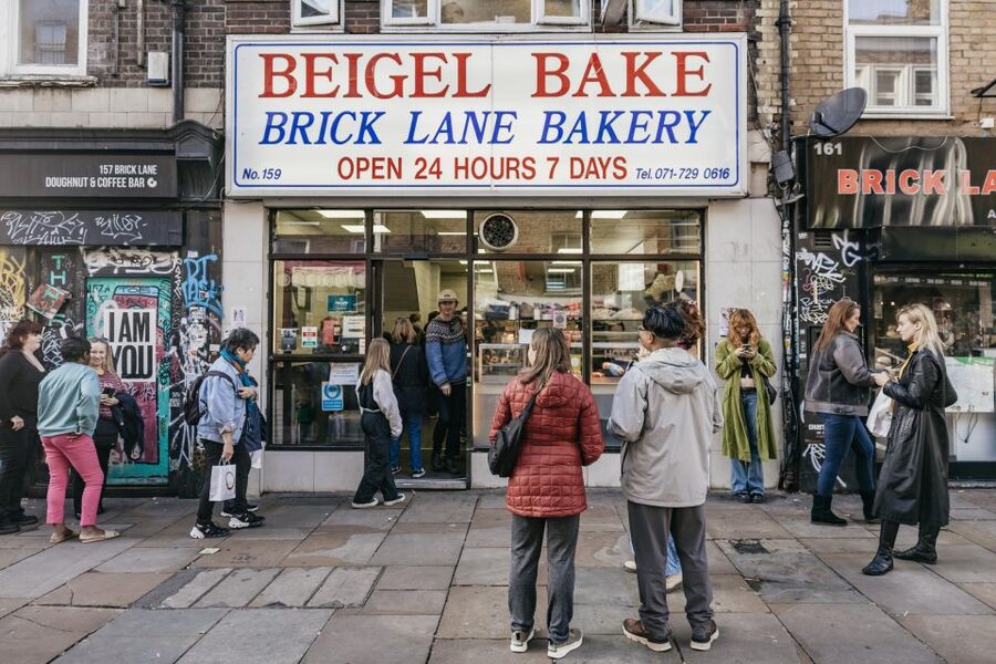 London: Brick Lane, Shoreditch & Spitalfields Food Tour - Brick Lane’s curry, beigel, and street life
