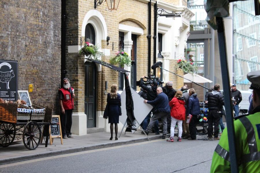 London: Bridget Jones 2–Hour Walking Tour - Darcy’s diary shop and the romantic payoff