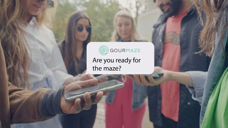 London: British Food Treasure Hunt With Gourmaze - Solving clues on your phone