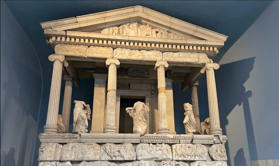 London: British Museum Audio Tour & Priority Entrance Ticket - How the audio app works in practice