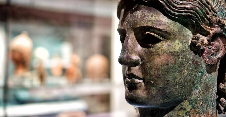 London: British Museum Private Tour for Kids & Families - Lewis Chessmen and a memorable finish