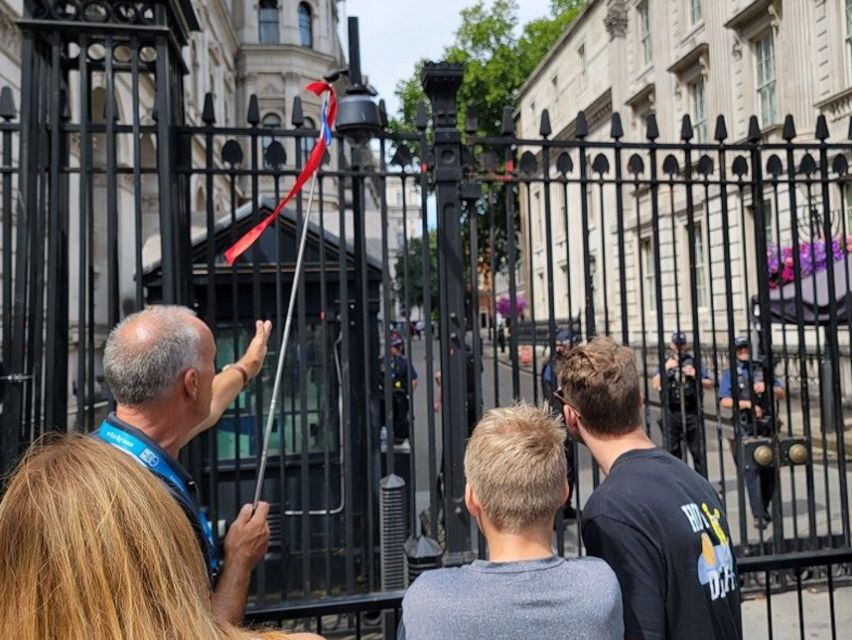 London: Buckingham, Big Ben & Westminster Abbey Tour - The Coronation Chair, royal tombs, and Poets’ Corner