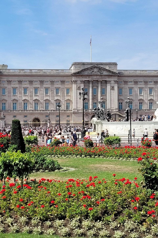 London: Buckingham Palace State Rooms & Royal Walking Tour - Why the walking tour matters