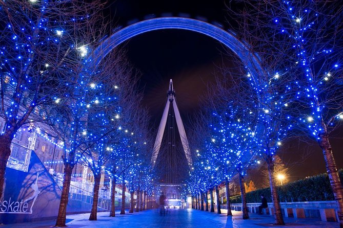 London by Night Bus Tour with Christmas Lights and Live Guide - Choosing the best seat on the open-top bus