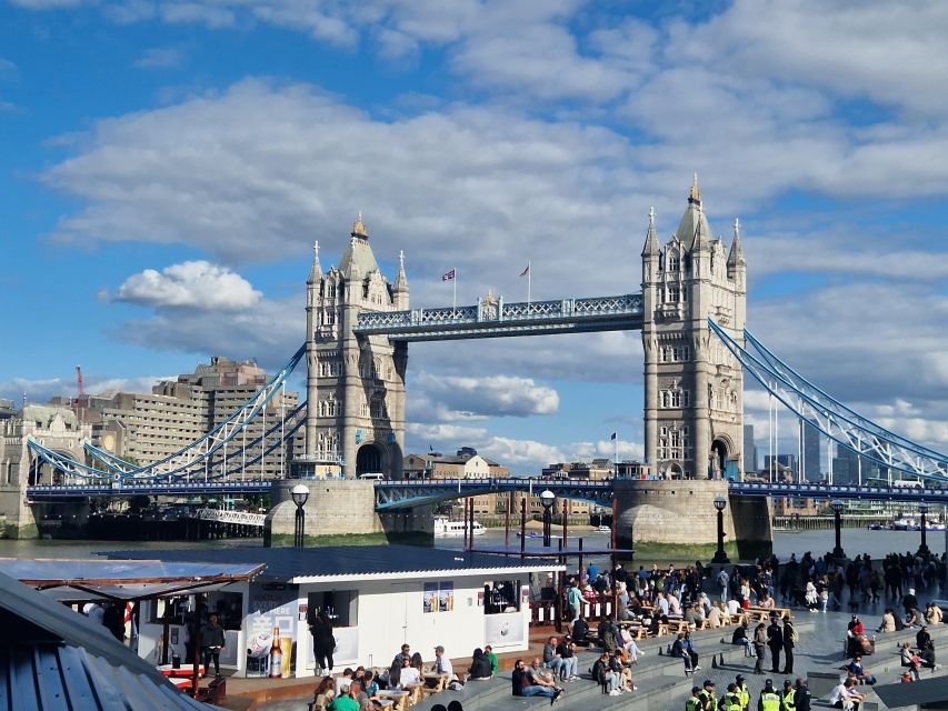 London by taxi: Highlights Tour in a real London Black Cab. - Why a Black Cab helps in central London