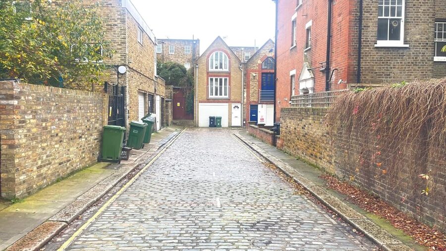 London: Camden Town Amy Winehouse Tour - What the two-hour route feels like