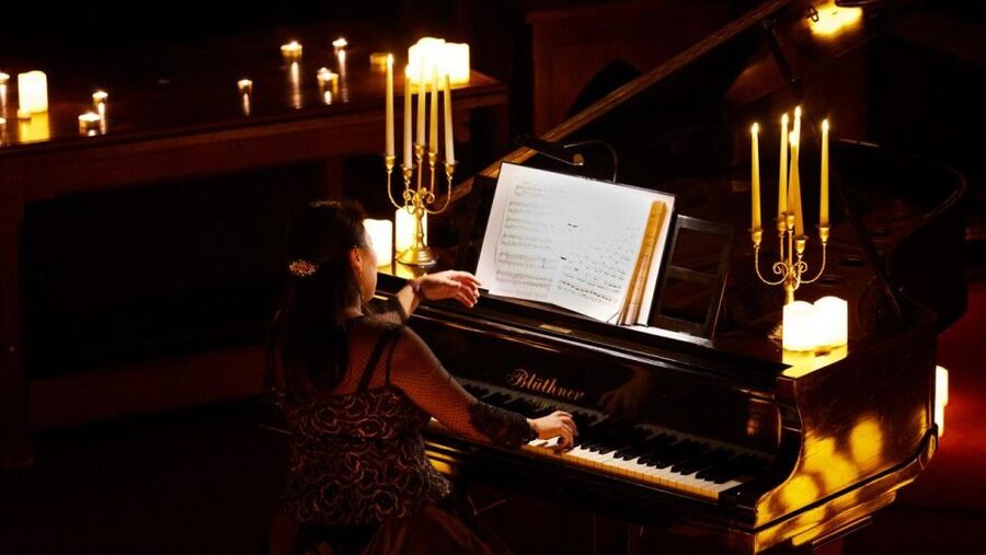 London: Candlelight Concert Ticket - Prosecco, pricing, and what you really get