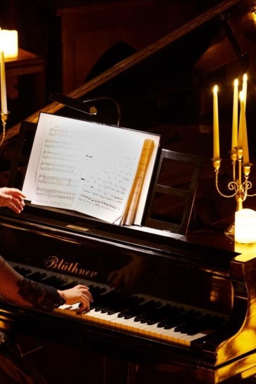 London: Candlelight Concert Ticket - Pairing the concert with the Thames