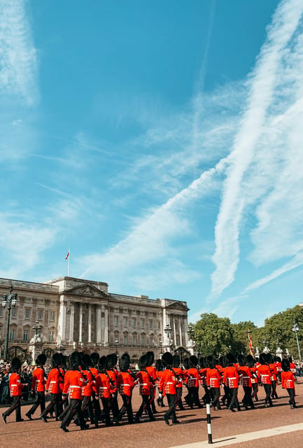 London: Changing of the Guard Experience and Landmarks Tour - The Changing of the Horse Guards Parade
