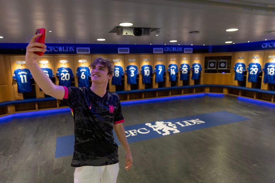 London: Chelsea FC Museum and Stamford Bridge Classic Tour - Walking through the player tunnel