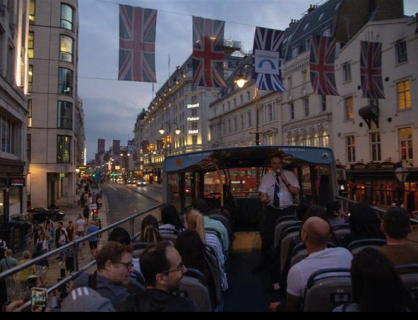London: Christmas Lights Nighttime Bus Tour with Live Guide - Booking and timing tips