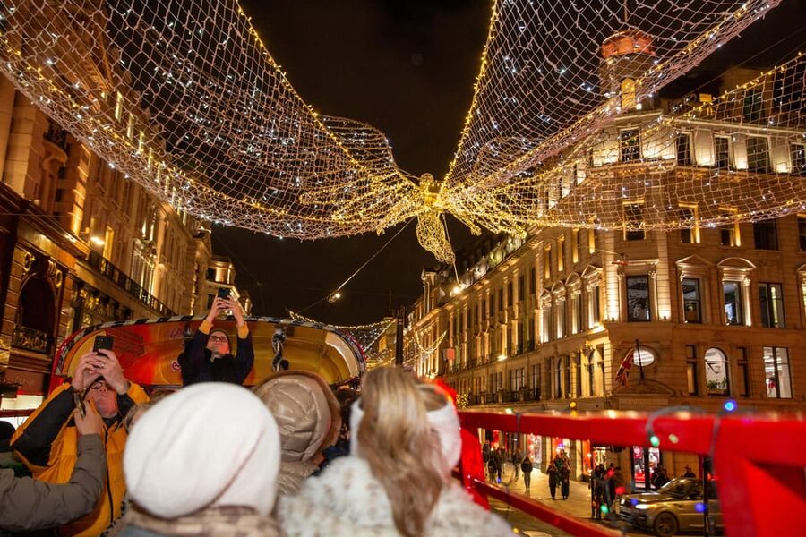 London: Christmas Lights Tour by Vintage Double-Decker Bus - The upper deck, rain, and winter cold