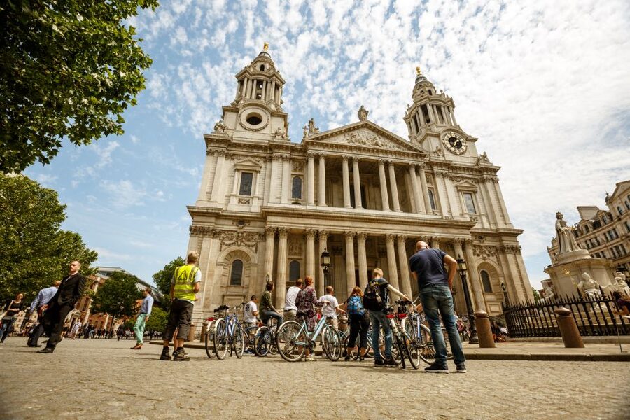 London: Classic Gold 3.5-Hour Bike Tour - Buckingham Palace and Trafalgar Square