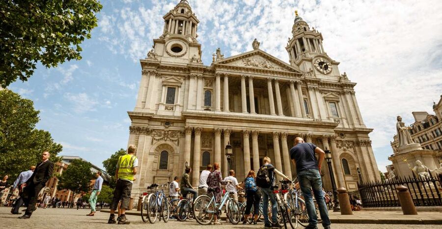 London: Classic Gold 3.5-Hour Bike Tour - St. Paul’s Cathedral and the Thames finish