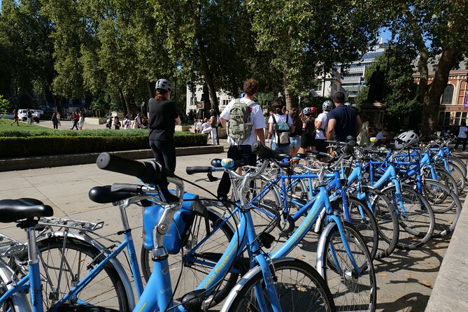 London Classic Landmarks Bike Tour with Local Guide - Leake Street Arches and the ride back