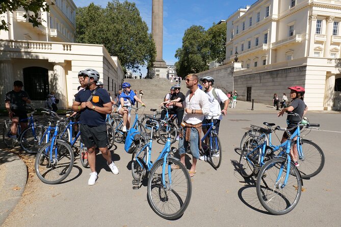 London Classic Landmarks Bike Tour with Local Guide - What city cycling actually feels like