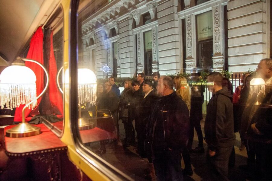 London: Comedy Horror Ghost Tour on a Bus - A one-hour show built around a creepy conductor