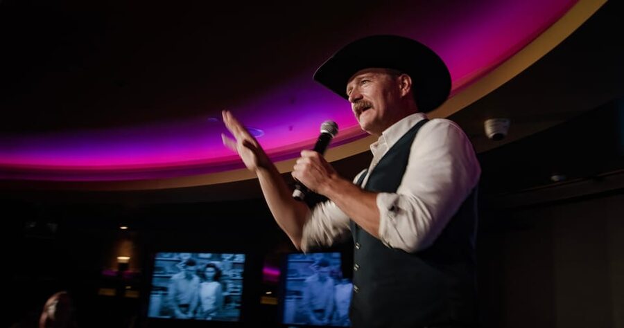 London: Country Music Party with Line Dancing, Two-stepping - Live singers, musicians, and the Dolly Parton sing-along