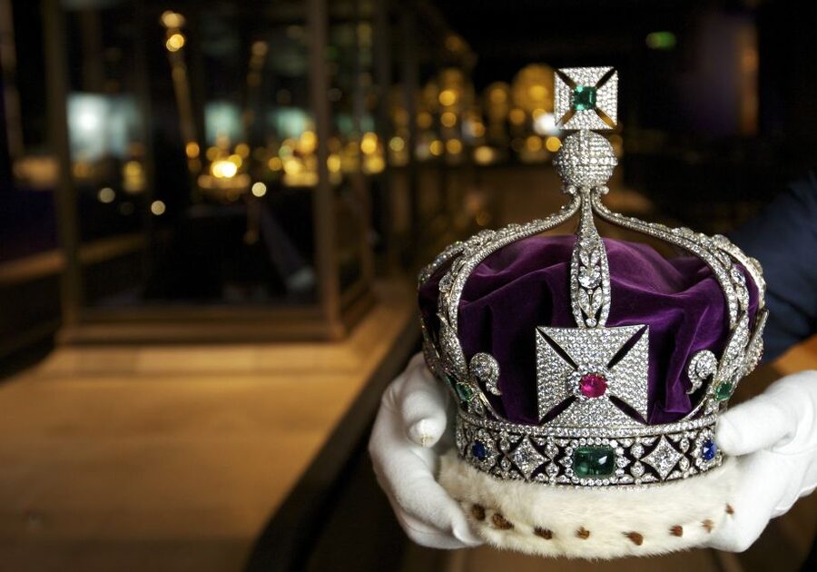 London: Crown Jewels Tour with River Cruise - From St. Paul’s dome to the Tower’s crown