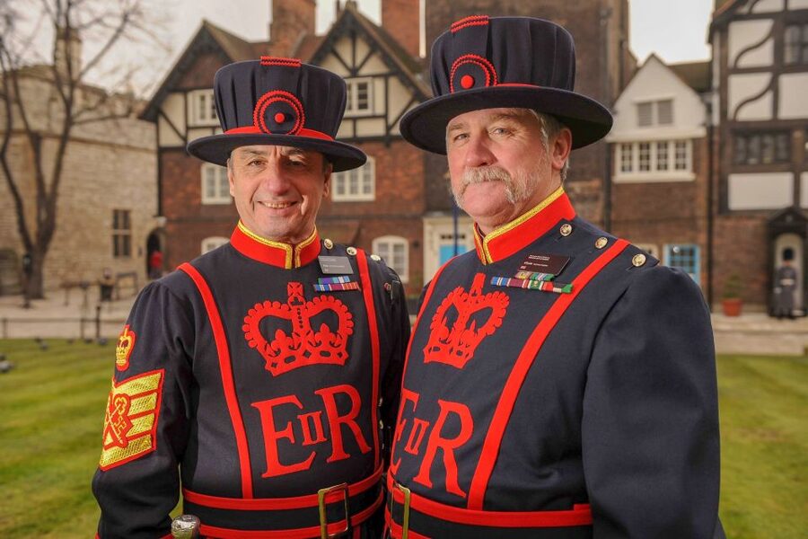 London: Crown Jewels Tour with River Cruise - The Tower of London in two intense hours