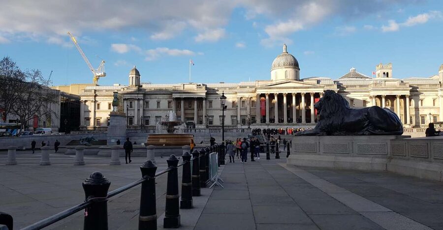 London: Custom Private Tour by Car - A private car is a smart way to get your first look at London