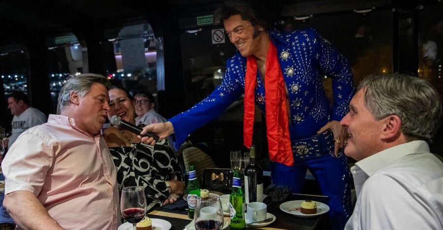 London: Dinner Cruise with Elvis Tribute on the Thames River - How the three hours are divided